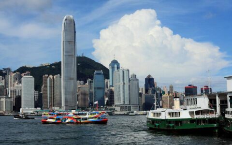 香港跟团玩三天就需要多少费用，港澳三日游旅游团报名费多少钱