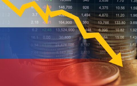 特斯拉股价盘后飙升超10%，引领电动汽车市场再掀热潮