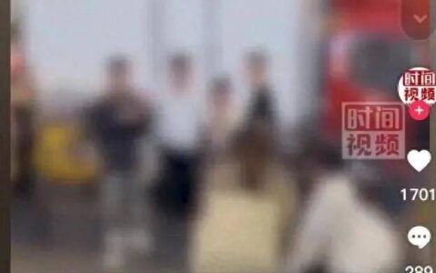 闹大了！长沙三名女子群殴一女生，踹头扇脸打完就溜，警方介入