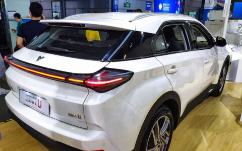 合众汽车再获50亿融资，加速电动汽车市场布局