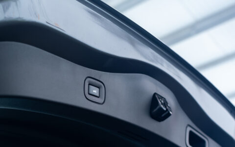 一季度乘用车价格大幅下调，市场掀起购车热潮