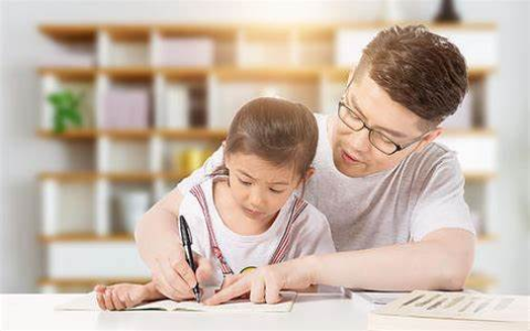 家庭教育中应该如何处理孩子的学习问题