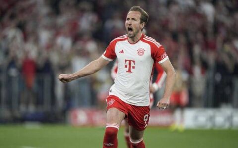 原创
            精彩对决：维尼修斯双响，拜仁3分钟2球，拜仁2-2皇马