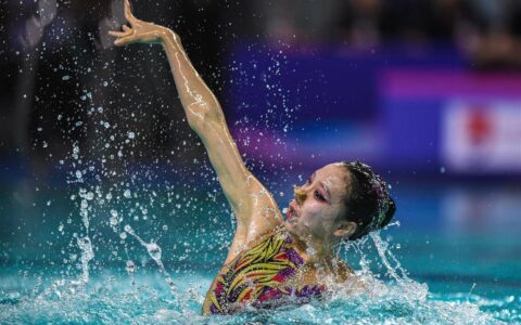 徐汇妍在全国花样游泳冠军赛上再摘一银