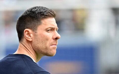 原创
            勒沃库森大胜，阿隆索创纪录，欧战以及国内赛场无敌