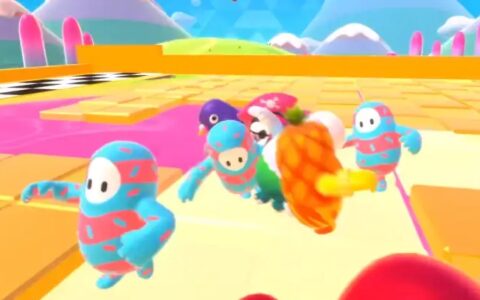 8月DNF营收暴跌至第五，再不氪金CH的年终奖就没了！