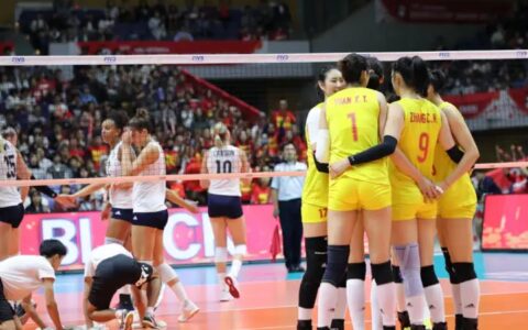 又是3:0！中国女排毫无悬念战胜美国女排，技术统计全面压制！