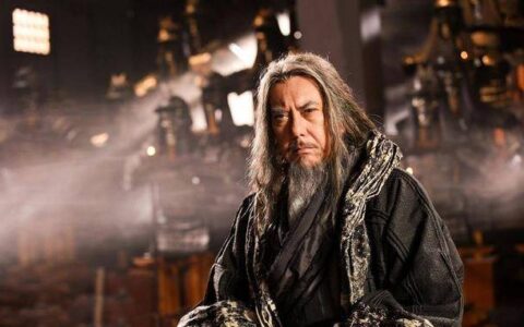 亚父范增墓发掘过程中，考古队发现一盗洞，专家看后：盗墓贼太傻