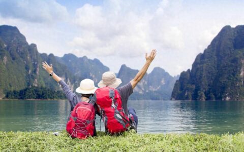 跟团游、抱团旅行、自驾游，这3种旅行方式越来越不适合中老年人