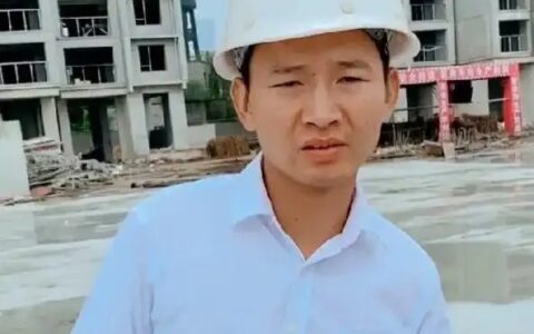 南昌小伙上演工地段子走红全网，经理范十足，不愧是全网第一监理