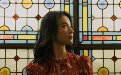 宠粉狂魔，刘亦菲发文引热议，9个字彰显“天仙攻”暖心一面