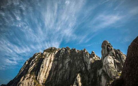 黄山天都峰高险峻，带你走进自然风光