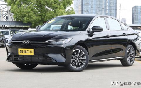 新车 | 售10.99万元起，奇瑞风云A8远航版到店实拍，吉利银河L6同级