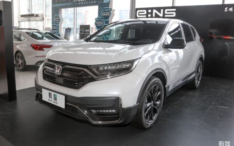 本田CR-V销量逆袭：四月销量破万，市场逆袭的密码何在？