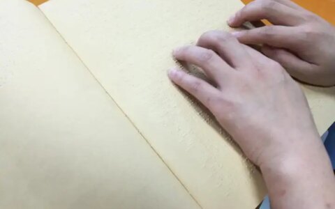 今天，有5名考生拿到了“特殊”的考卷-现有5名考生的成绩分别为55