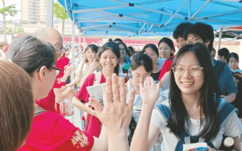 南宁市高考首日安全平稳顺利-南宁市高三