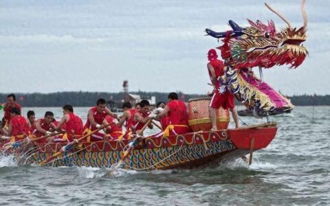 端午将至，江西发公告严禁龙舟挂黑黄旗，挂什么旗都要管图什么？-gmp英语