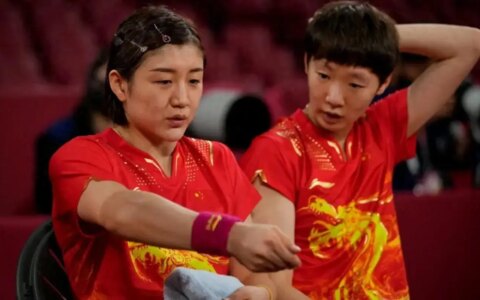 王曼昱粉丝堵马琳要说法，奥运会宣传孙颖莎英语开场白让球迷欢呼-王曼昱孙颖莎参加活动