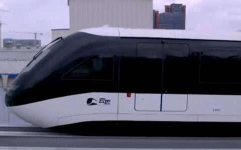 赴一场“五一”之约！-赴一场生命的冒险简谱