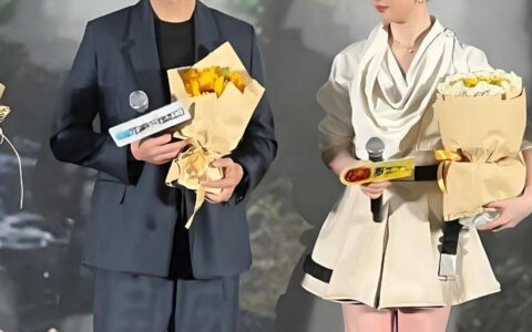 刘亦菲亮相新作发布会，大白腿太粗引热议！真的胖了110斤？-刘亦菲大众代言图片