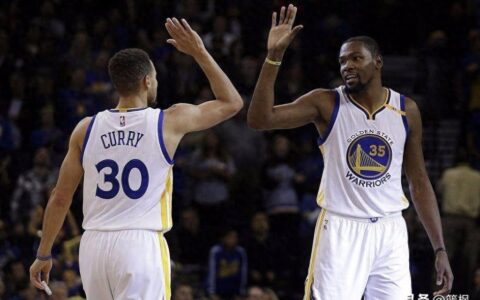 库里杜兰特搭档！美国男篮三人确定首发位置，詹姆斯扮演重要角色-库里杜兰特詹姆斯合照