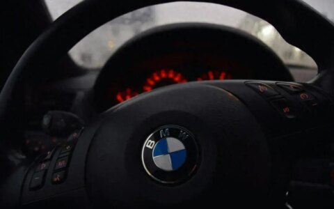 涨价后拒不交车，宝马被经销商坑惨了-宝马谈价格