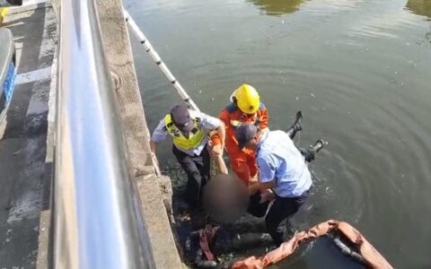 17岁男生与家人吵架后跳河轻生，他们果断下水救人-杭州一男子与父母吵架后爬上高压