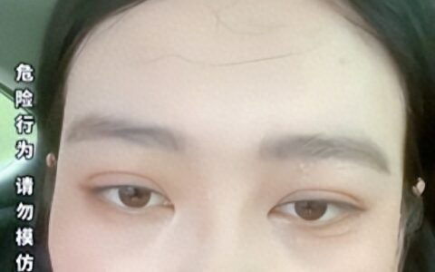 冷战夫妻三伏天车内开暖风，汗流浃背为何不吭声？老公表情亮了-冷车开暖风有异响