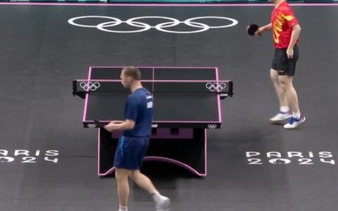 24分钟！樊振东横扫扎穆登科晋级32强，第四局8-0收割比赛！-樊振东首次战胜马龙