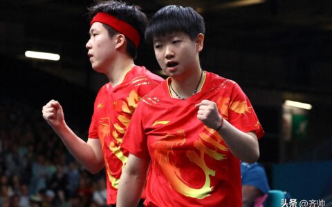 大气！王楚钦最新回应：球拍踩弯他们不是故意的！我拿副板也可以-王楚钦 底板