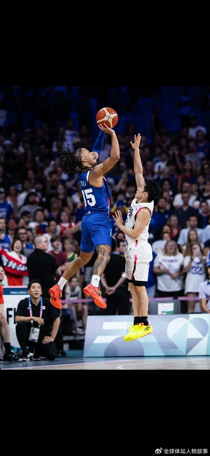 巴黎奥运出事了！法国、日本男篮大战争议3+1判罚，女裁判遭网友网暴-东京奥运会男篮法国队