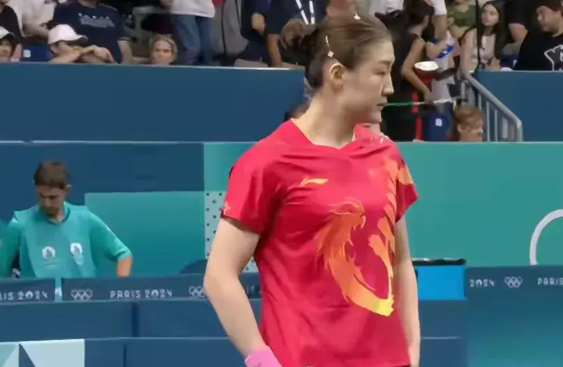 0-1到4-1！奥运冠军大逆转，陈梦爆冷丢1局后，连赢4局，进16强-2021奥运冠军陈梦