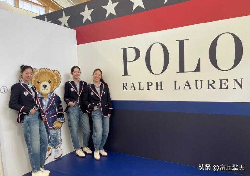 美国乒乓球队3位女孩集体说中文，追星林高远马龙樊振东：喜欢他-乒乓球美国选手