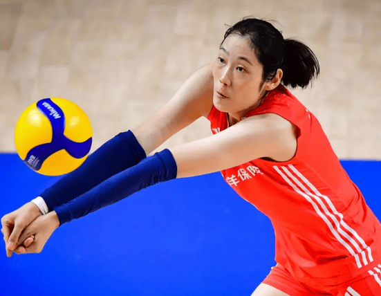 从2-0到3-2！中国女排艰难战胜美国女排，赢得巴黎奥运小组赛首胜-出线告急!