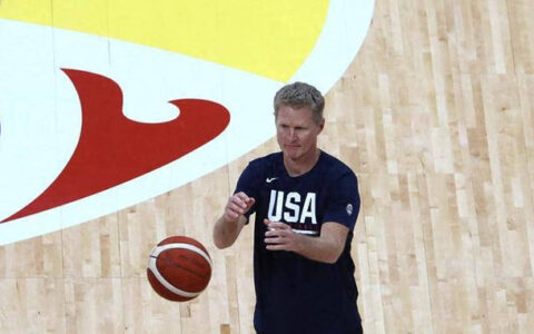 原创
            美国男篮首发名单揭晓：库里、杜兰特和詹姆斯锁定位置，科尔或借鉴勇士战术-美国男篮首秀是哪一年