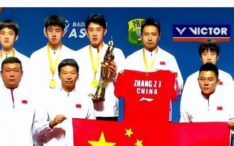 原创
            张志杰离世第6天，母亲悲伤过度病倒，仍未能与儿子见最后一面！-67岁张志杰医生的简介