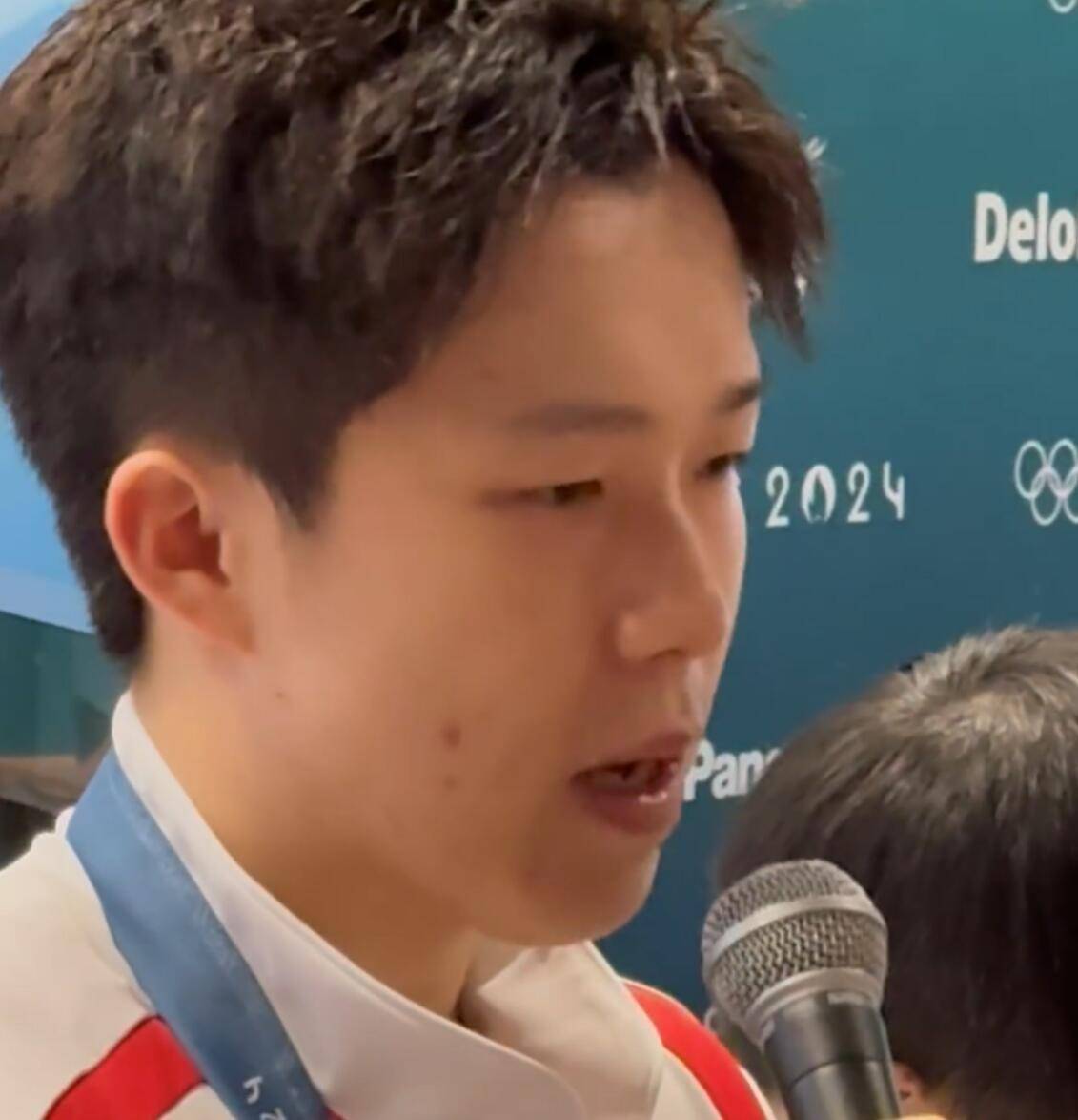 夺冠后装备被毁!王楚钦高喊要举报他们,冷静后回应:这就是天意-王楚钦98