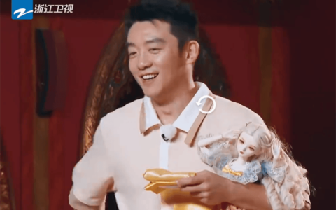 原创
            郑恺说找不到苗苗会有舆情，网友：恺哥真是到哪都不忘记秀恩爱-郑恺选苗苗