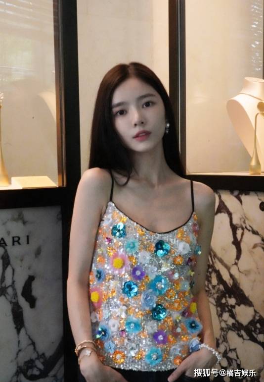 原创            杜淳妻子王灿自曝确诊肠易激综合症，体重不到80斤-杜淳老婆王灿离过婚吗?