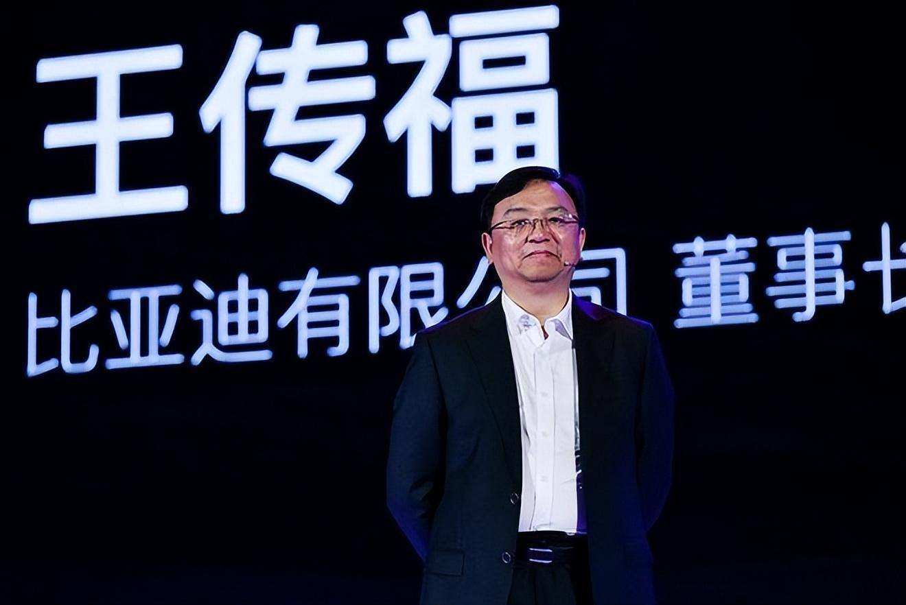 终结燃油车时代！比亚迪正式宣布，未来三年普及智驾技术！-比亚迪未来十年投资前景