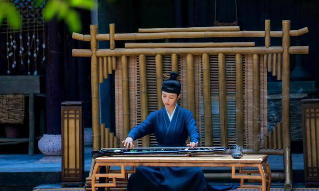 杨紫、肖战、王一博、易烊千玺、于适-肖战王一博稀有图片
