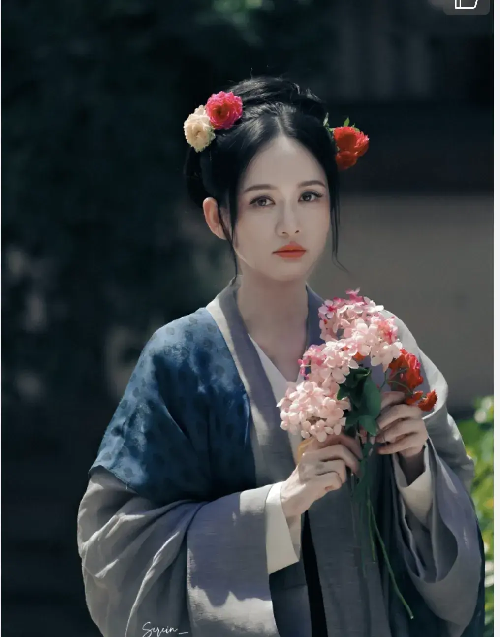 45岁陈乔恩晒照：一身行头顶素人一年工资，我直呼艾伦有福气-40岁的陈乔恩终于要嫁人了