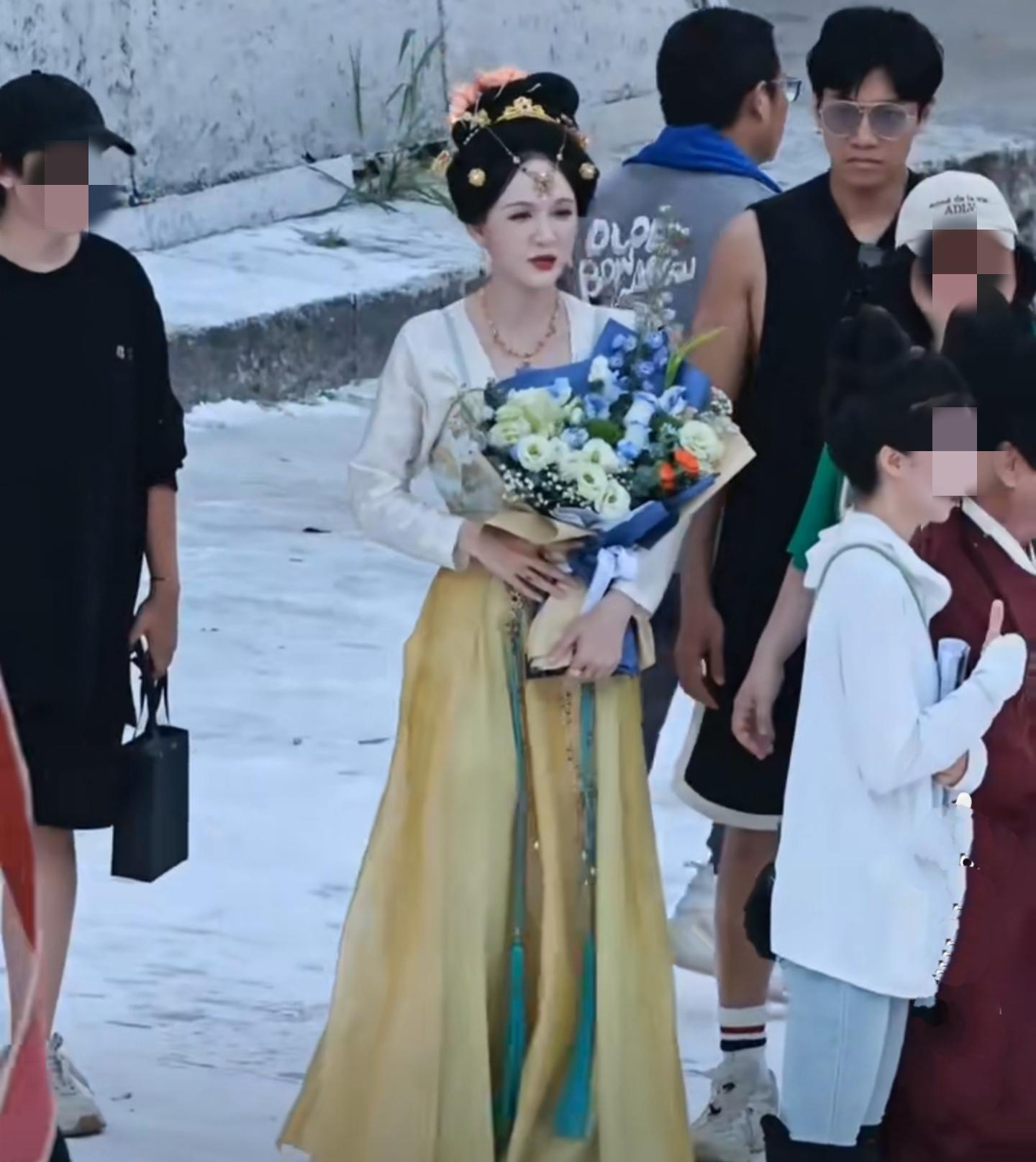 陈乔恩晒与艾伦合照，幸福又甜蜜，二人领证两年即将举办婚礼-陈乔恩跟艾伦是真的在谈恋爱嘛