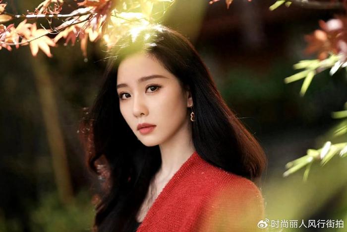 刘诗诗今天赢麻了！两部待播作品火出圈，穿高定亮相美成诗仙超牛-刘诗诗2021年活动