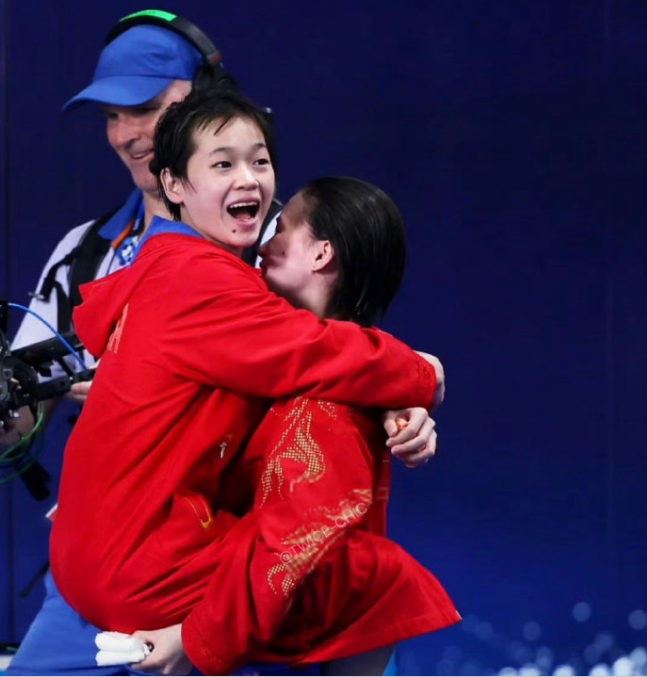 全红婵炸鱼名场面?全红婵谷爱凌商业互吹?解密全红婵水花消失术-全红婵是干嘛的