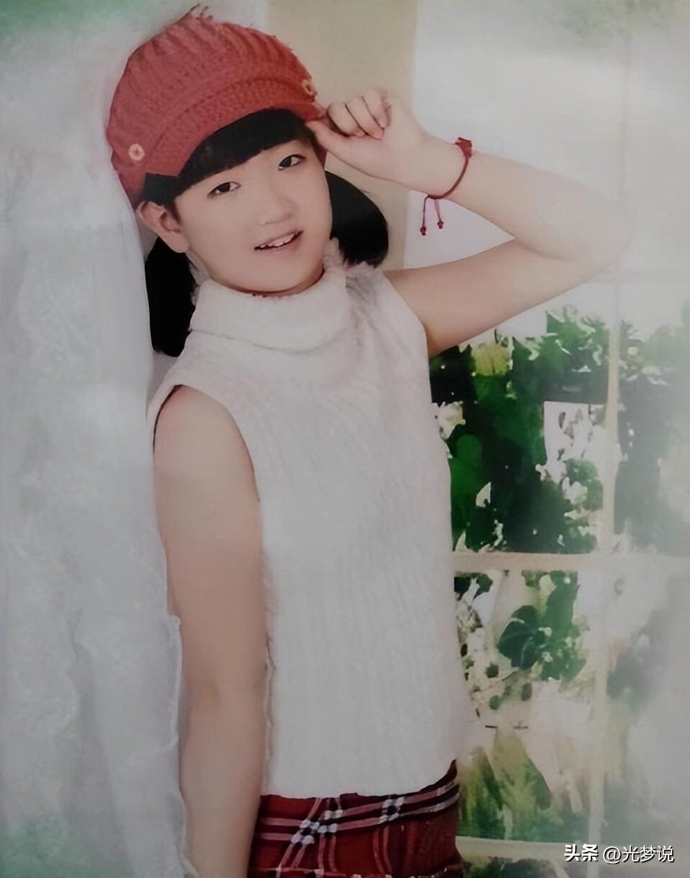 孙颖莎首战开门红上热搜!双手照片曝光后,评论区网友瞬间泪崩-孙颖莎出席活动