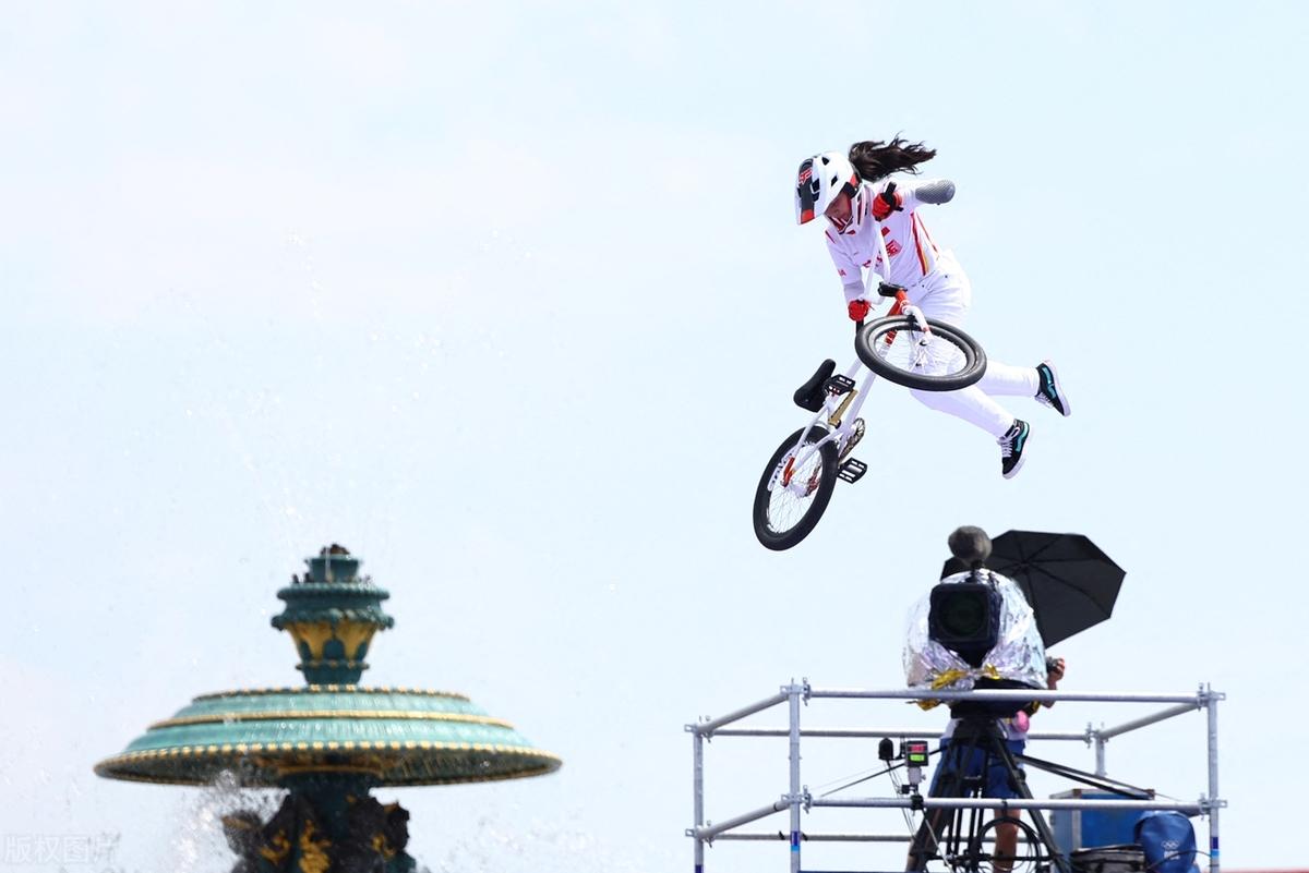 帅呆了！邓雅文夺得自由式小轮车金牌，实现该项目零的突破！-邓雅文近况