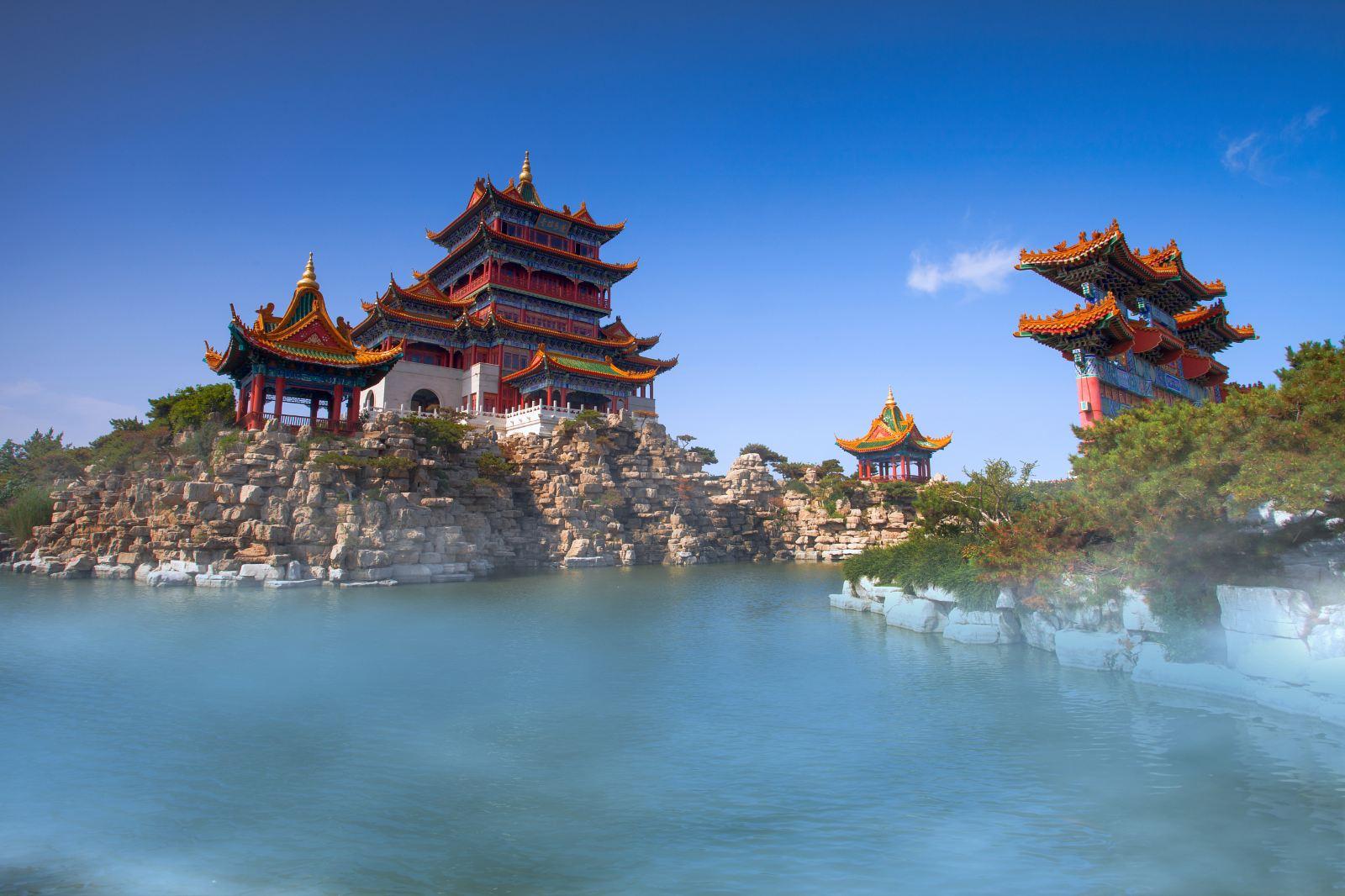 暑期带娃去海边,这几个城市是优选,人好景美好去处-适合去海边玩的城市