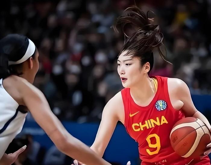 巴黎奥运会小组赛上，中国女篮惨败塞尔维亚，两连败了，出线渺茫-奥运会女蓝中国对塞尔维亚