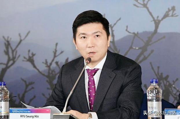 压力大？37岁王皓被批执教能力差，与娇妻同框面色发黑一脸疲态-王皓被骂